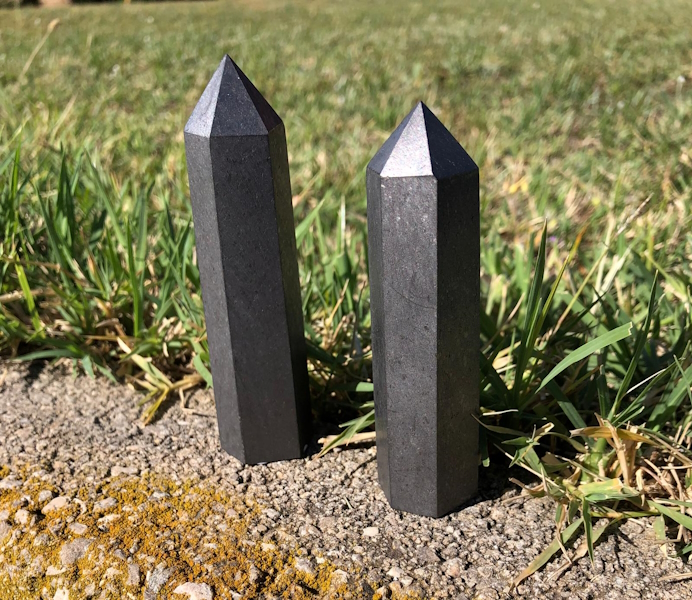 Punta Generador Shungit Pulido 9.5 cm Aprox